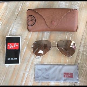 Authentic Ray Ban gold aviators!